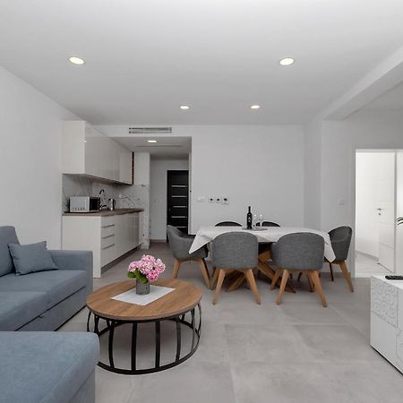 Central Beach Apartments Tučepi المظهر الخارجي الصورة